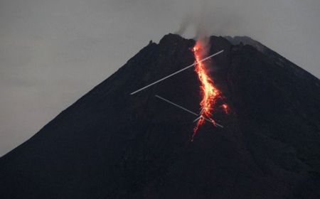 Gunung Merapi Semburkan Guguran Lava Pijar 19 Kali Sejauh 600 Meter