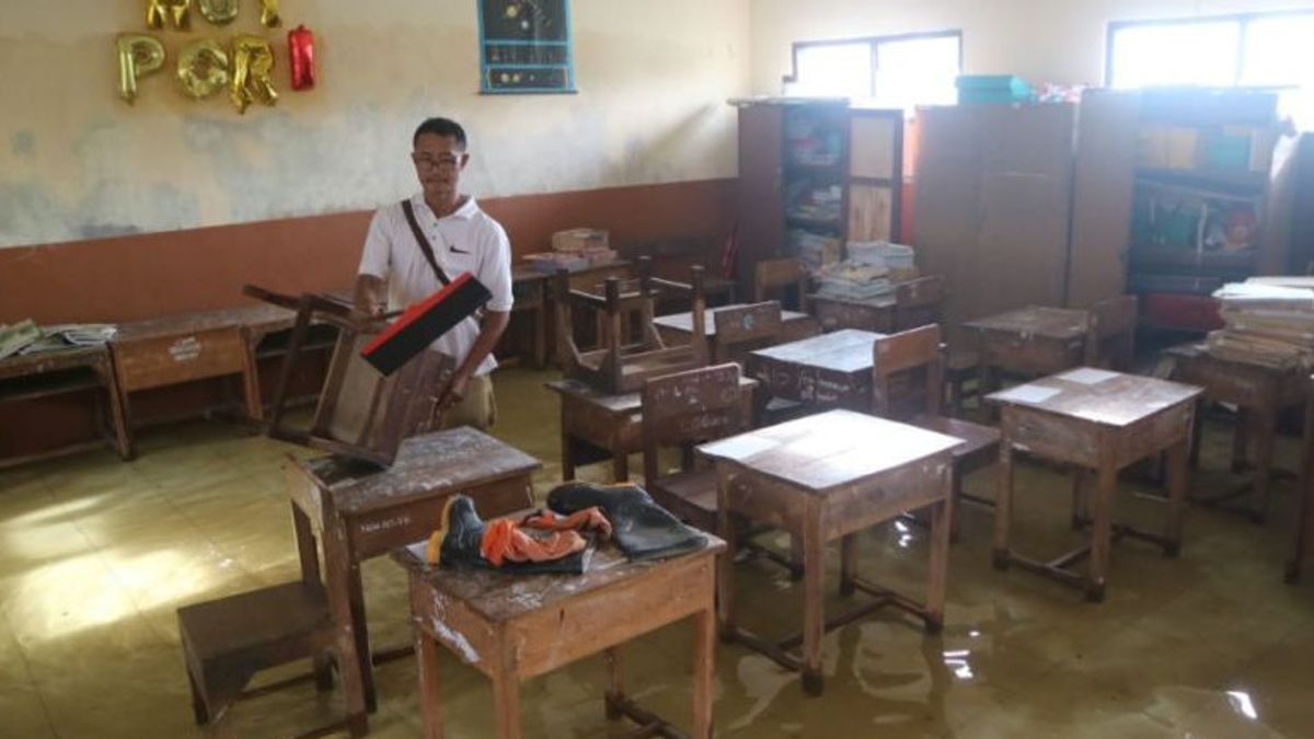 Kudus的洪水扩大，Dindikpora邀请学校在家实施学习