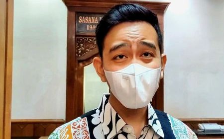 Gibran Bosan Tanggapi Tudingan Ijazah Palsu Jokowi: Sekarang Daftar Wali Kota Nganggo Godhong Pisang?