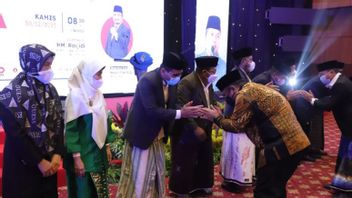 Le Ministre Yaqut Kukuhkah Sembilan Kiai Devient L’Assemblée Du Cheikh, L’un D’eux Ustaz Yusuf Mansur