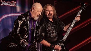 Buku Perjalanan Karier Musik Judas Priest, <i>Decade of Dimination</i> Dirilis Juni
