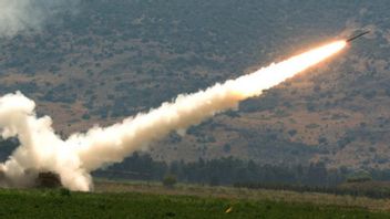 从加沙发动火箭弹袭击，以色列国防部副部长：我们不会成为哈马斯的拳击袋