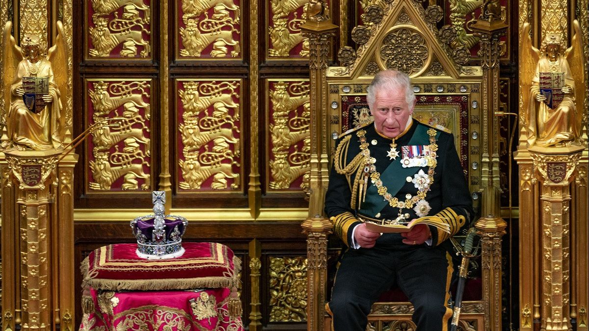 チャールズ3世の戴冠式の行列は、故エリザベス2世女王よりも短くなります