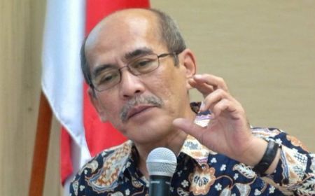 Faisal Basri: Jokowi Umumkan Tim Baru Tangani COVID-19 Tiap Minggu, Tapi Orangnya Itu-itu Saja