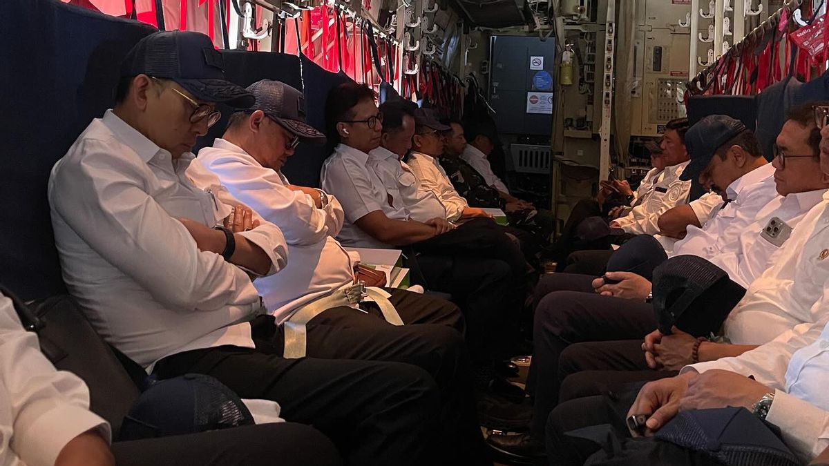 Naik Hercules C130J, Begini Momen Lucu Menteri Kabinet ke Magelang: Duduk Mirip di Angkot, Tidurnya pun Kompak