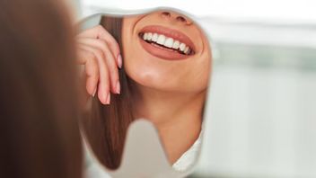 Changes In Dental Color Can Be A Sign Of Serious Disease, Here's The Explanation