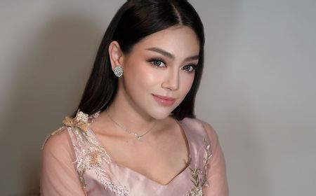 Fokus Jaga Anak, Celine Evangelista Tak Mau Tahu Kabar Keluarga Stefan William