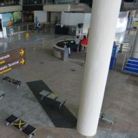 Bandara Ngurah Rai Atur Pendaratan Pesawat Terdampak Hujan Lebat