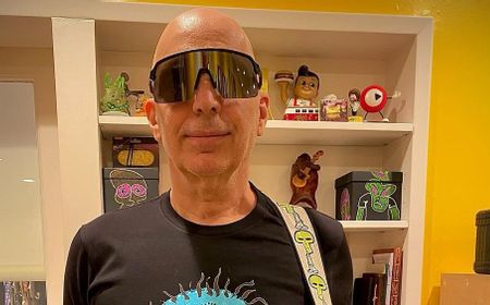 Joe Satriani hingga Steve Vai Lelang Gitar untuk Bantu Sesama Musisi