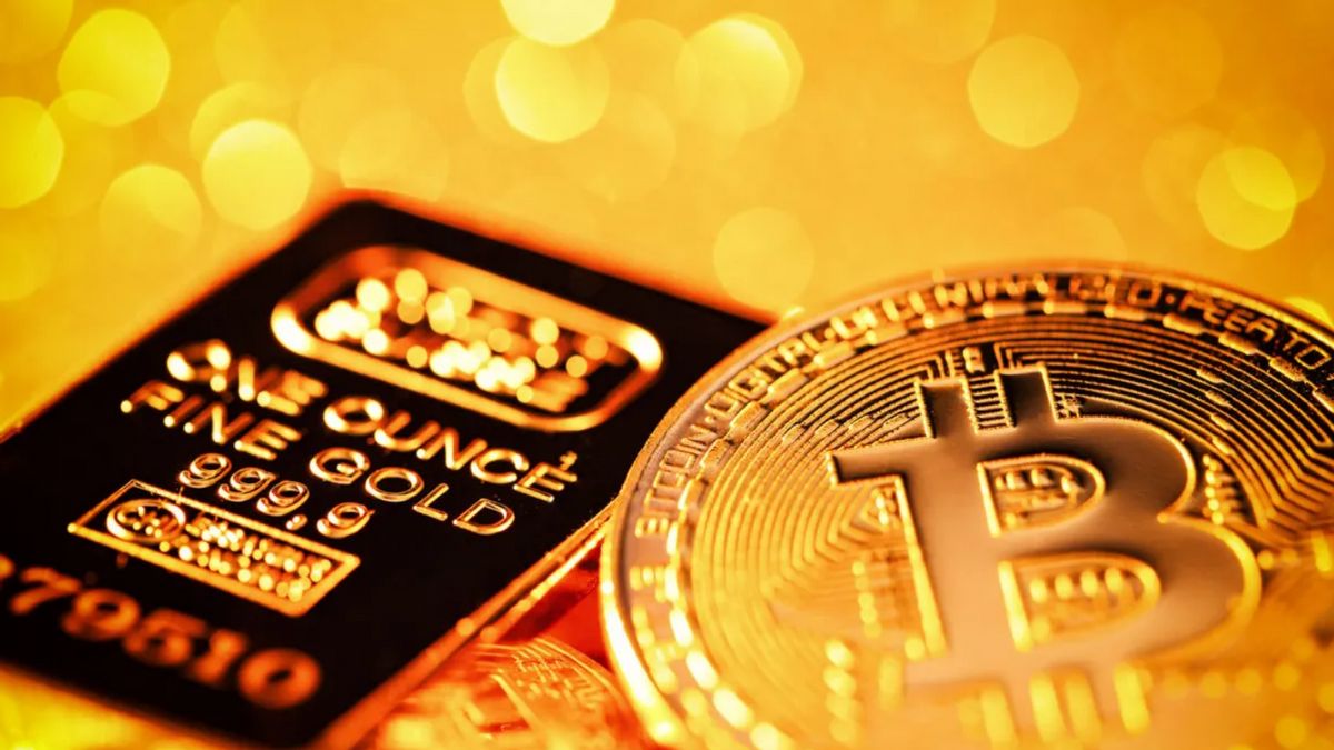 Ray Dalio Suggests Long-Term Investment In Bitcoin And Gold