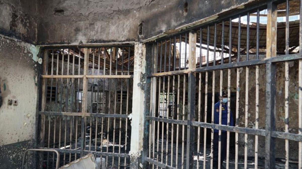 الشرطة تعيين 3 موظفين ليرة لبنانية ليكون المشتبه بهم في مأساة حريق تانجيرانج التي قتلت عشرات السجناء