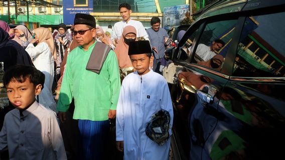 Eid Prayer Thousands of Residents at Muhammadiyah University Setiabudi Pamulang