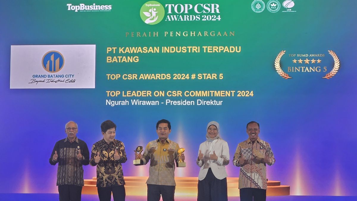 PT Kawasan Industri Terpadu Batang Wins The TOP CSR Award Bintang 5 And Top Leader On CSR Commitment 2024