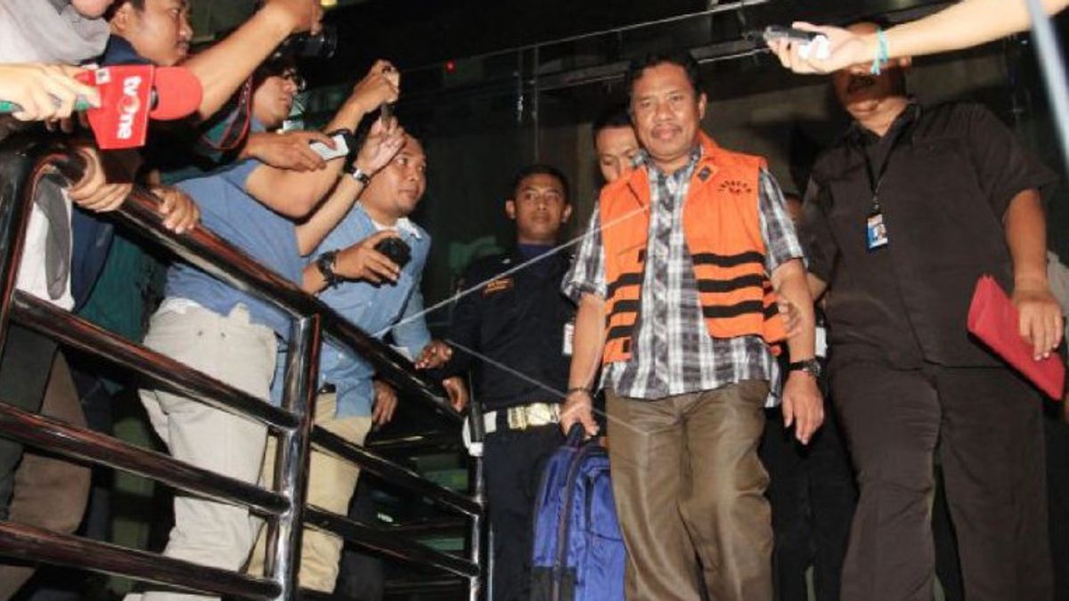 Former West Lombok Regent Freed After Serving 7 Years In Prison