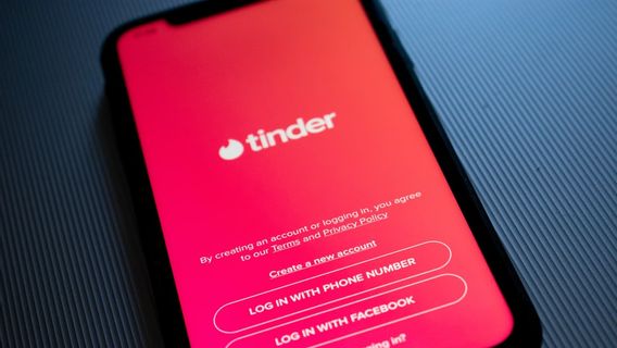 Dianggap Tak Bermoral, Pakistan Blokir Aplikasi Kencan <i>Online</i> Tinder