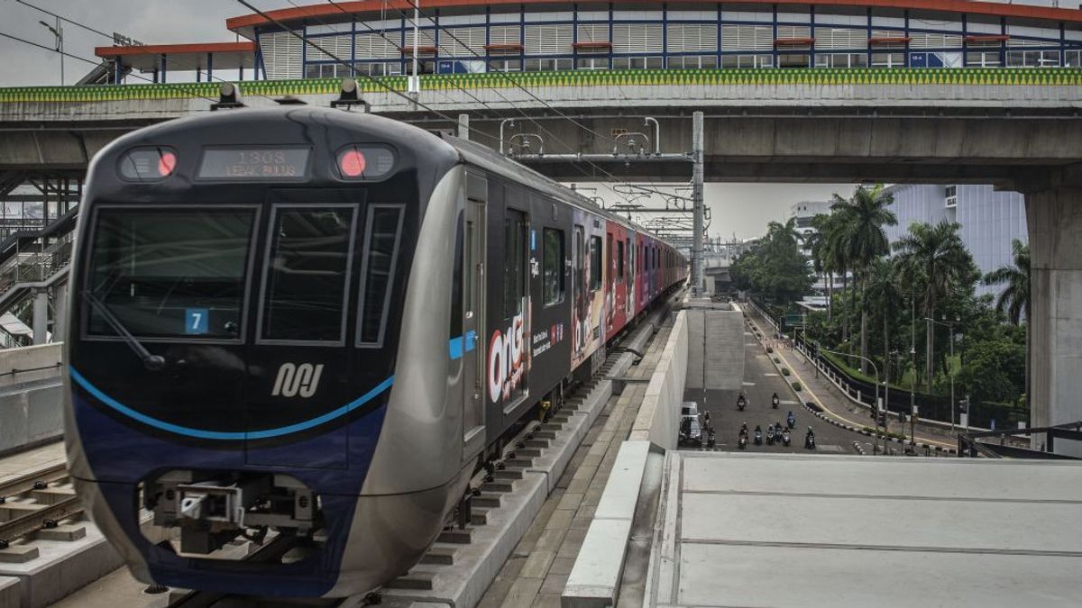 Coldplay Concert At GBK Today, MRT Extends Operational Hours To 01.30 WIB
