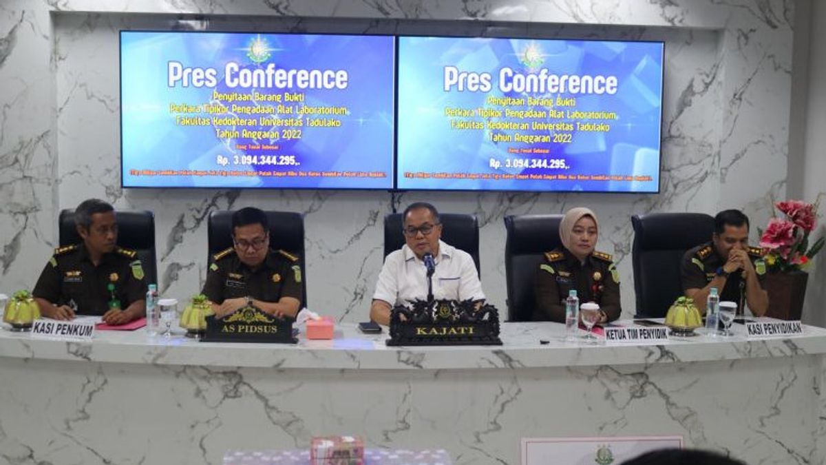 Central Sulawesi Prosecutor's Office Confiscates IDR 3 Billion Of Evidence Of Corruption At Untad Palu Labkes