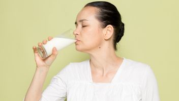 Drinking Warm Milk Before Bed, Can It Overcome Insomnia?