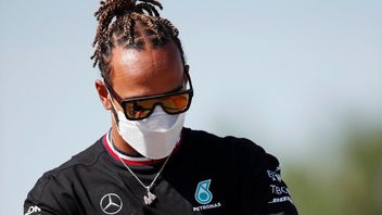 Hamilton Hopes For Clarity On His Contract At Mercedes