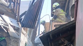 3 Rumah Terbakar di Matraman Jakpus, Pemadaman Terkendala Mobil Warga Parkir Sembarangan