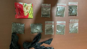 طلاب إنتاج سينتي في غاروت ، اشتروا سائل المخدرات عبر Instagram الممزوج من التبغ