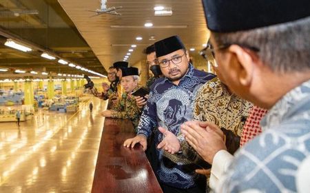 Datangi Percetakan Alquran Terbesar di Dunia, Menag Yaqut: RI Baru Mampu Sediakan 200 Ribu Tiap Tahun