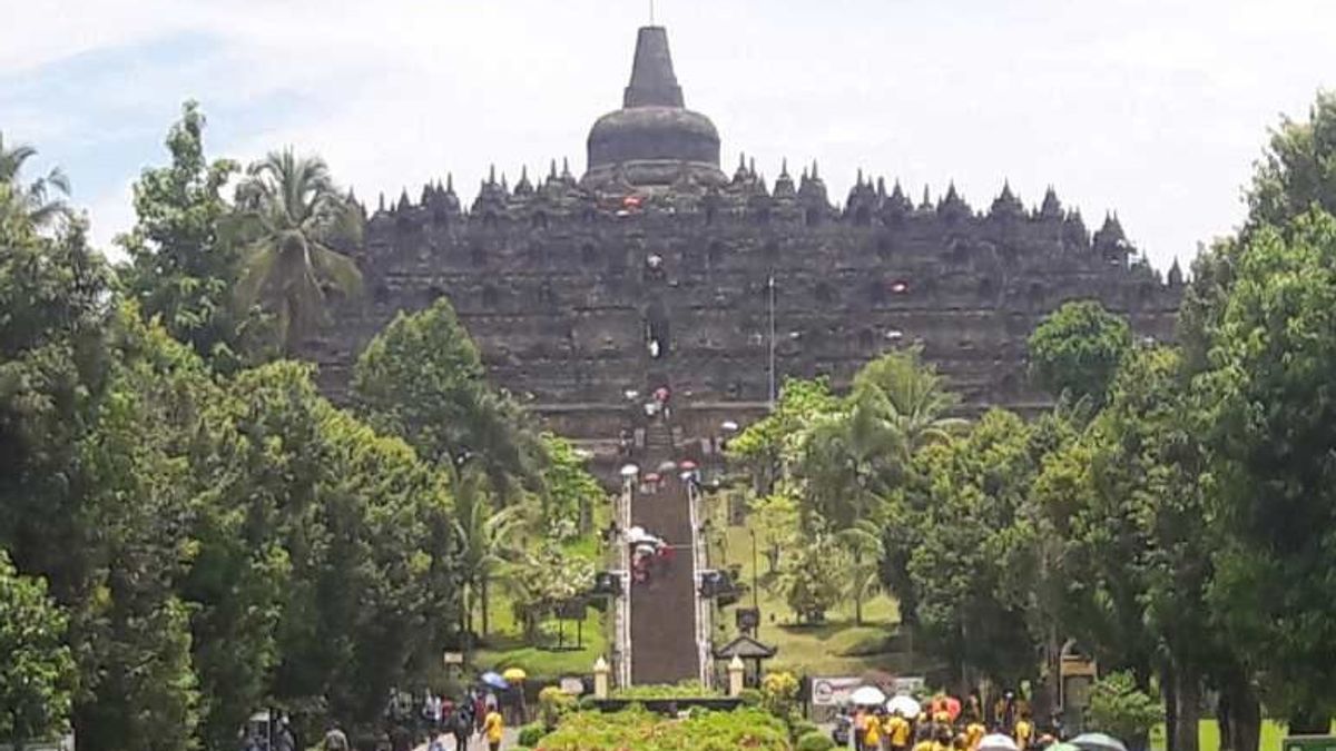 婆罗浮屠在年终假期开放，这些是想要参观的游客的要求
