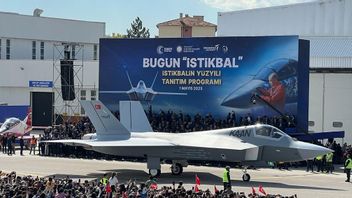 土耳其制造的第五代KAAN战斗机成功空中,配备了AI到新一代武器