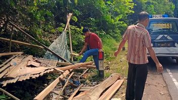 Polisi Bersih-bersih Pos Pungli Sepanjang Jalan Lintas Sumatera Tapi Pelakunya Tak Ditangkap