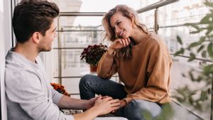 5 Pola Interaksi Sehari-hari yang Meningkatkan Kualitas Komunikasi Bersama Pasangan