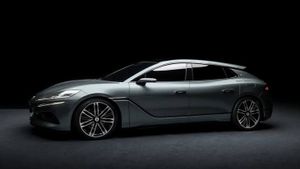 Bidik Pasar Eropa, Denza Z9 GT Bakal Hadir di Film James Bond