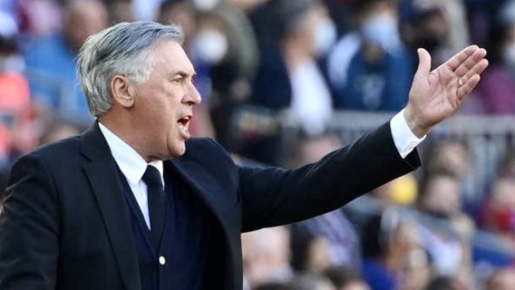  Ini Kata-Kata yang Dibisikkan Ancelotti kepada Koeman Usai <i>El Clasico</i>