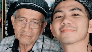 Father Of Rizki Ridho DA Dies, Washes His Feet During Eid So Last Memories