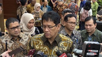 ムーディーズはインドネシアの展望を下方修正、プルバヤは債務格付けを引き下げる理由がないと指摘