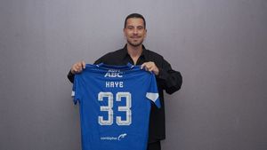 Alasan Thom Haye Terima Pinangan Persib: Tim Besar dengan Fanatisme Tinggi