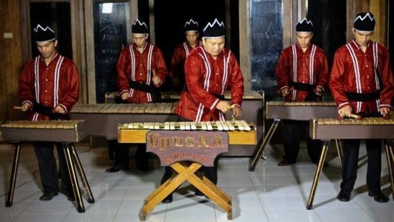 Kolintang History: Used To Be A Ritual Musical Tool, Now Minahasa Icon