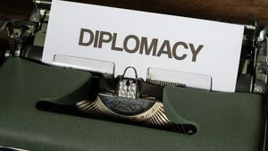 Cara Menjadi Diplomat, Tugas dan Tanggung Jawabnya