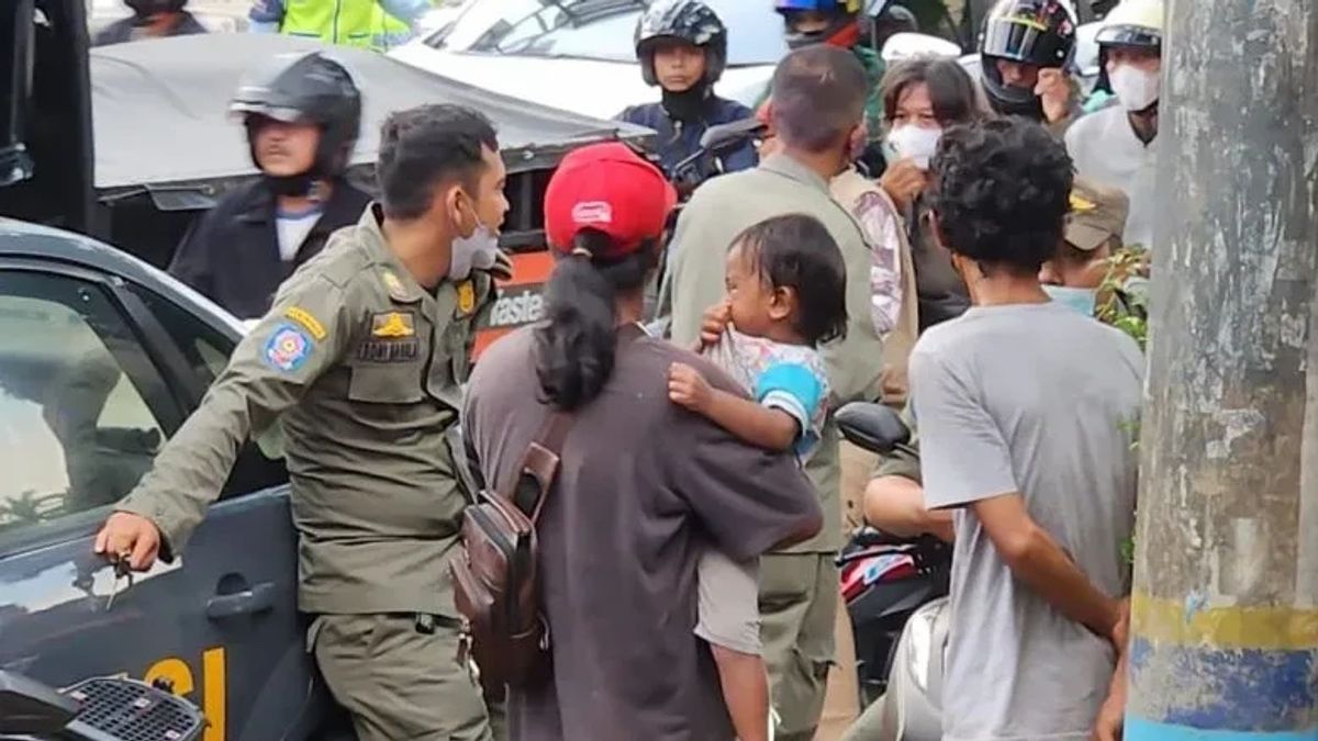 Pemkot Ancam Warga Bengkulu Denda Rp1 Juta Jika Beri Uang ke Pengemis