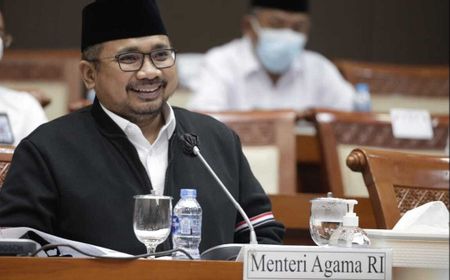 Menag Yaqut Buka Suara 'Kemenag Hadiah Negara Untuk NU,' Hanya Penyemangat Santri