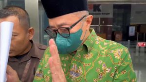 Green Batik, Former Official Of The Directorate General Of Taxes Muhamad Haniv Bungkam After Being Worked On By The KPK