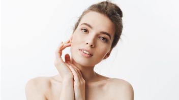 5 Vitamins Needed For Skin Beauty And Benefits