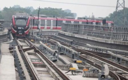 Sempat Terganggu Imbas Banjir Rob, Kini KRL Tanjung Priok Sudah Bisa Melintas