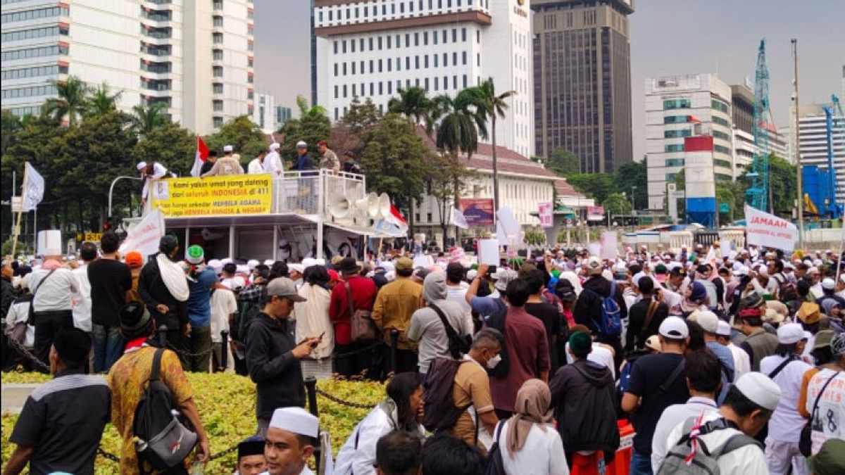 الهاشتاج الفيروسي NggakIkutDemo Aksi 411 على وسائل التواصل الاجتماعي في ذاكرة اليوم ، 3 نوفمبر 2016