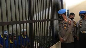 تفتيش الشرطة، شرطة جاوة الوسطى Bidpropam العثور على 21 معتقلا شرطة سالاتيغا يتعرضون ل COVID-19
