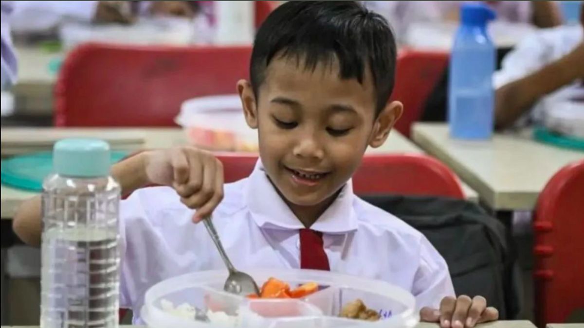 Joint Lunch Habits In Schools Form Positive Characters In Children