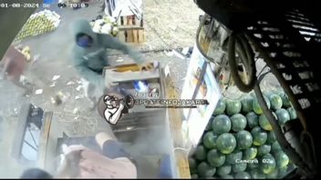 Viral Video Pedagang Buah di Pasar Induk Kramat Jati Tewas Usai Disiram Air Keras dan Dibacok Celurit