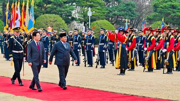 プラボウ大統領の韓国到着は、ブルーハウスでの国家儀式で歓迎された
