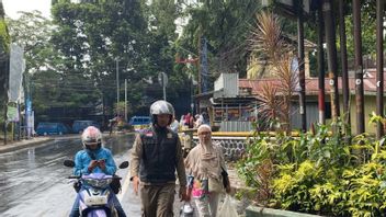 Le gouvernement de la ville de Bogor perquisitionne une famille de Rosmini, un demandeur viral en colère quand il demande