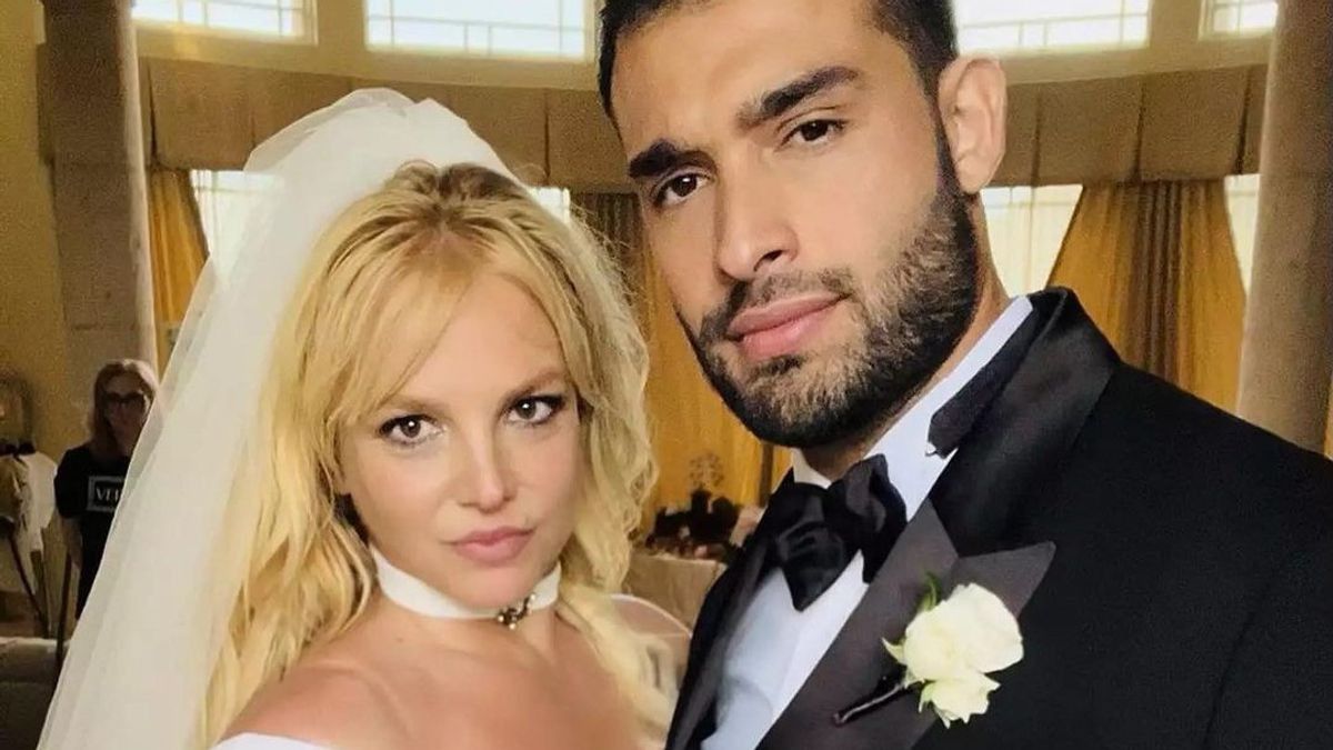 1 Tahun Menikah, Sam Asghari Gugat Cerai Britney Spears