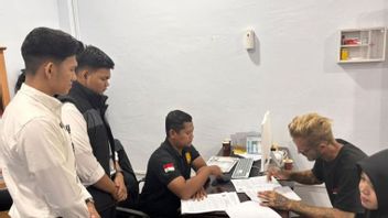 Making Troubles In Simeulue, German Caucasians 'Evicted' From Aceh